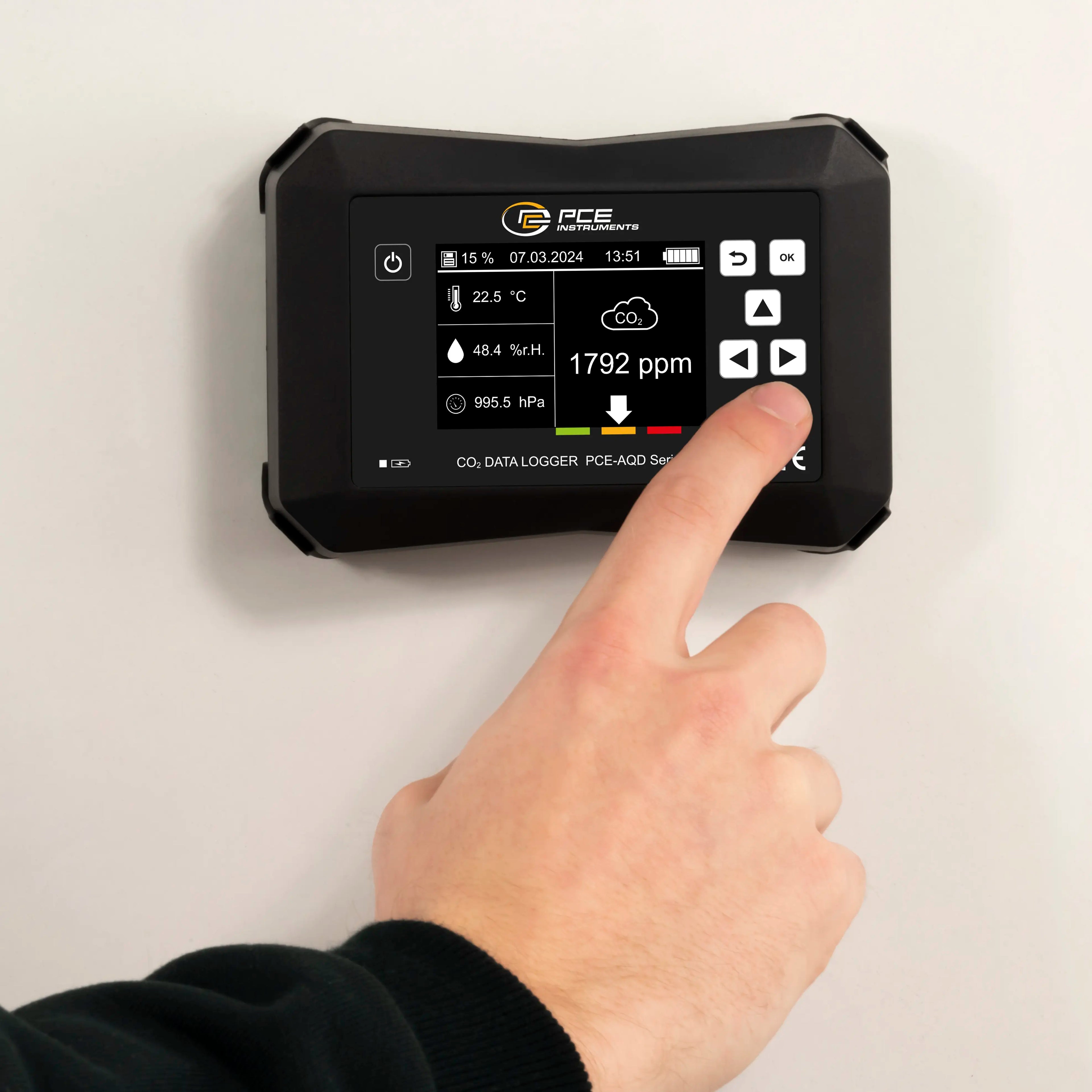 Medidor de CO2 PCE-AQD 50A-ICA que incluye certificado de calibración ISO