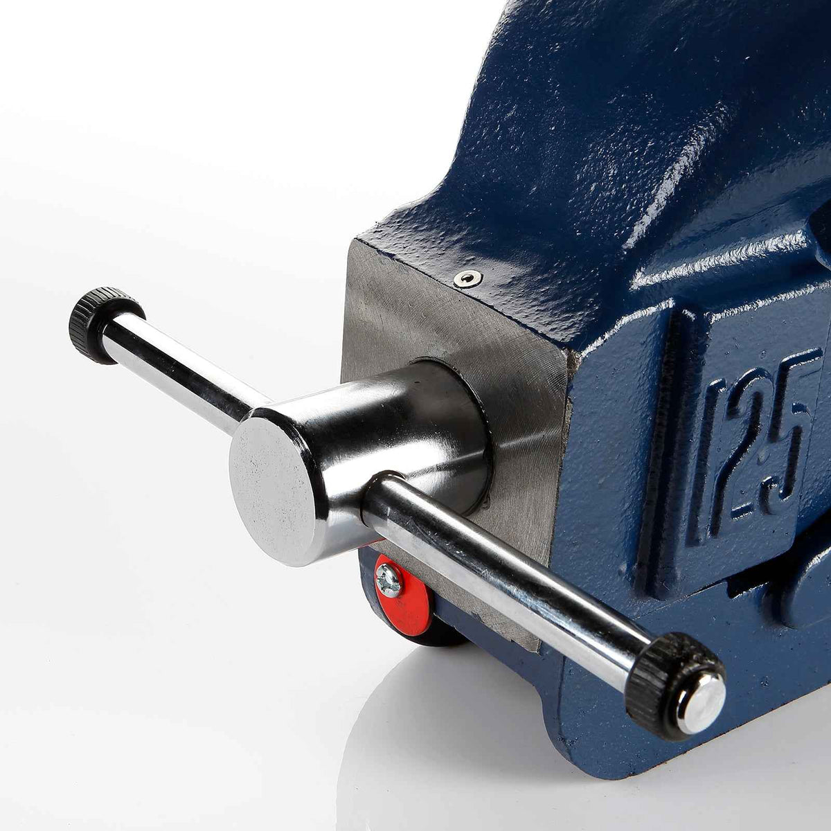 Torno de Bancada de Guia Redonda 125mm (199355)