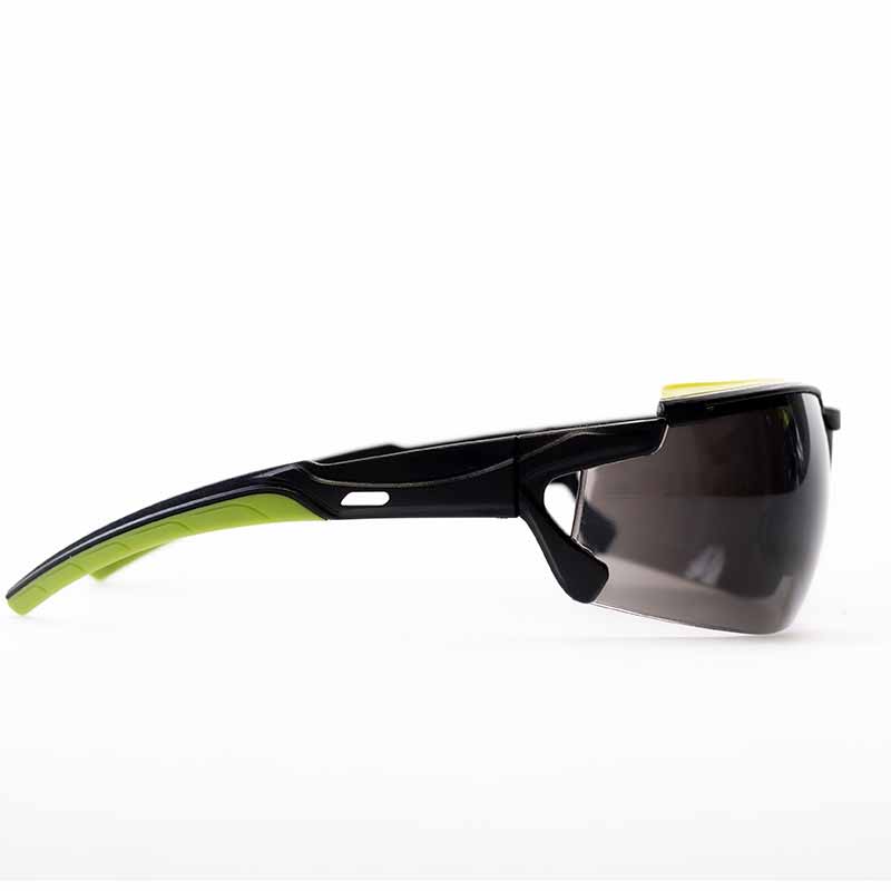 POMPEIA, gafas de montura negra y verde Lentes ahumadas